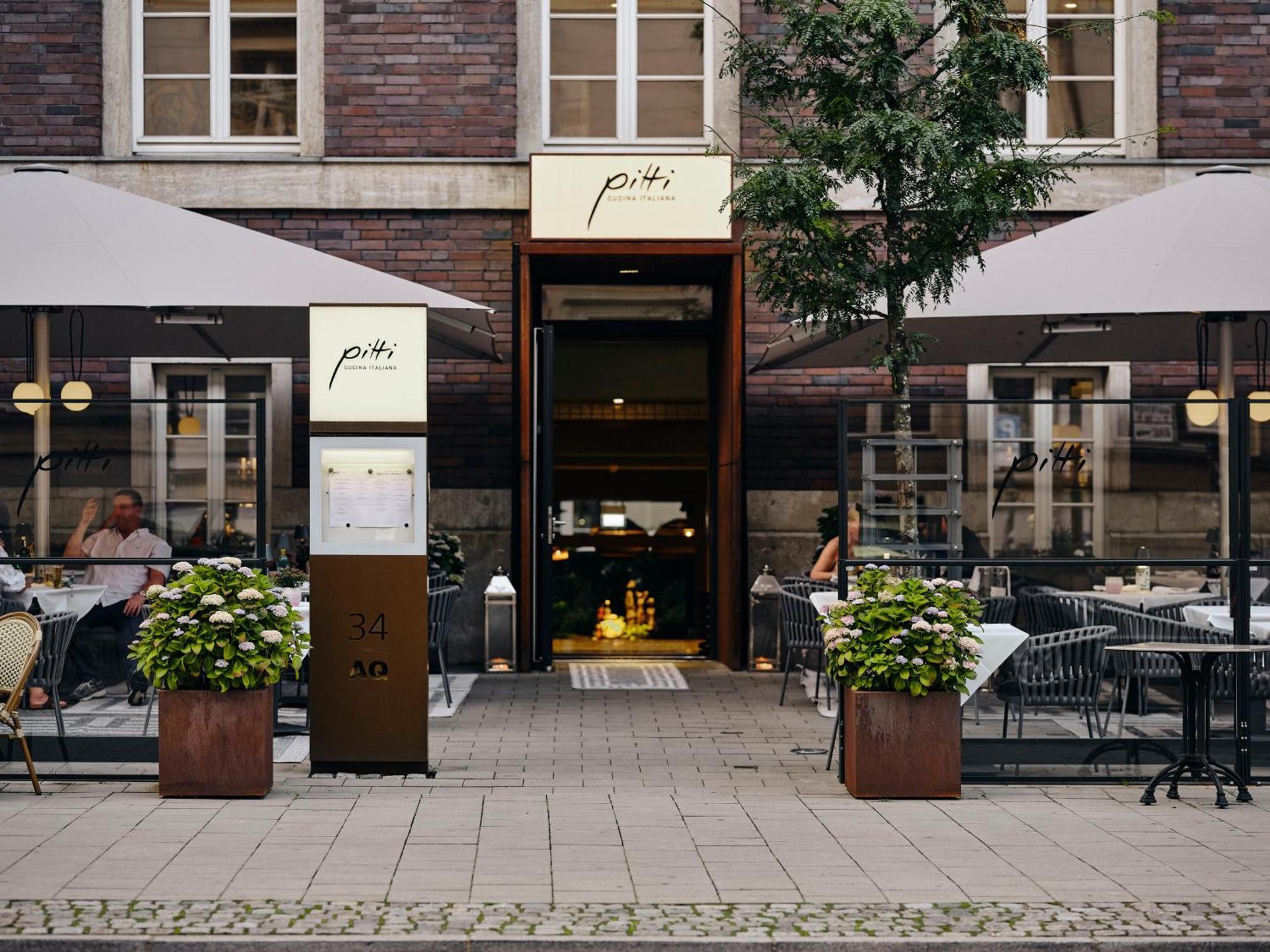 The Wellem, In The Unbound Collection By Hyatt Hotel Dusseldorf Bagian luar foto The restaurant in 2014
