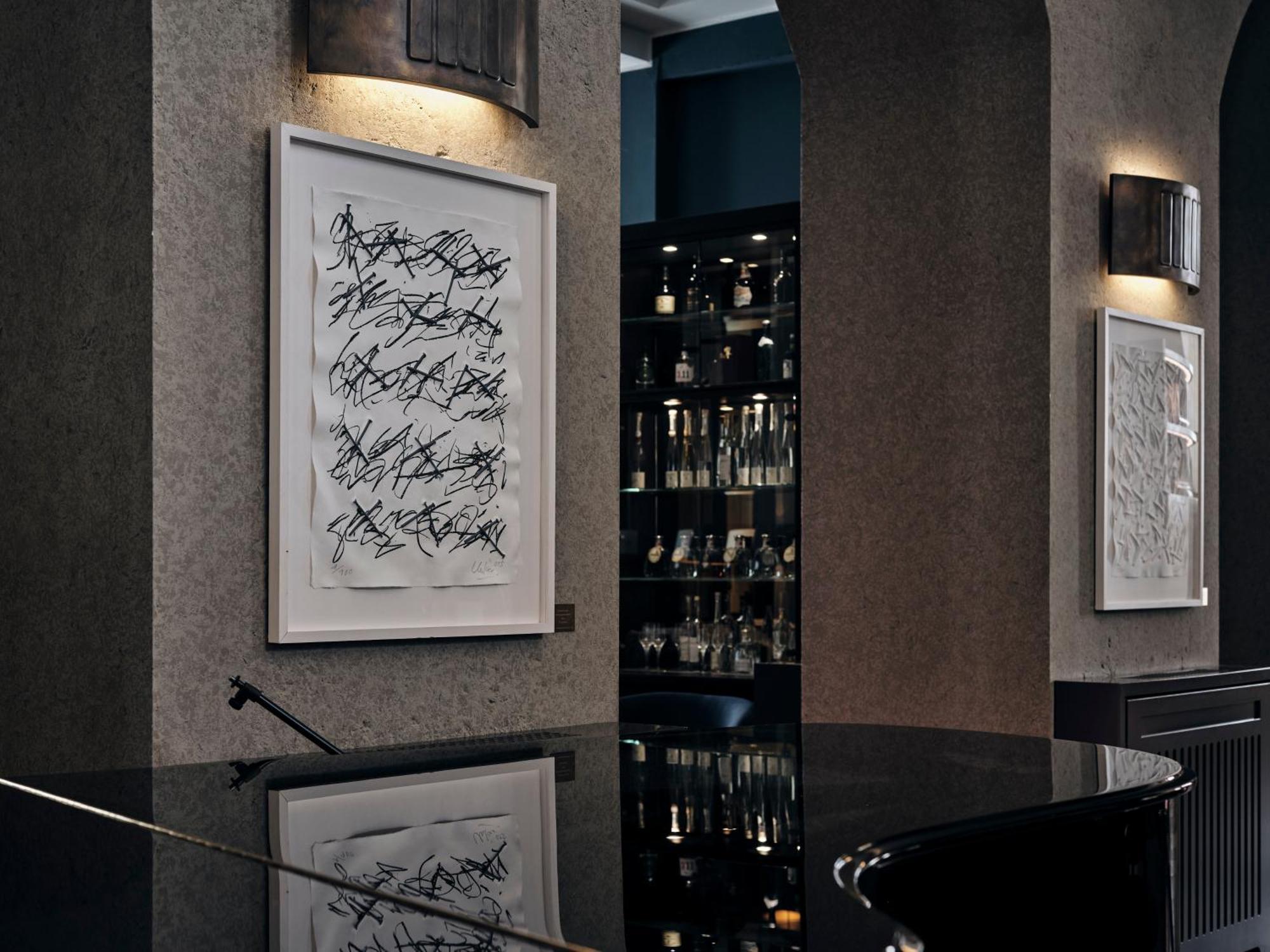 The Wellem, In The Unbound Collection By Hyatt Hotel Dusseldorf Bagian luar foto The bar at the 2018 edition of the London Art Fair